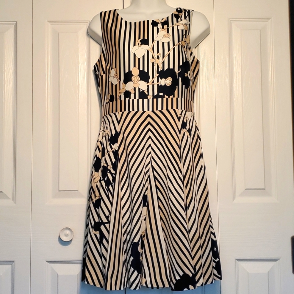 Diane Von Furstenberg | Silk & Wool Blend Mini Printed Striped Dress Sz 4